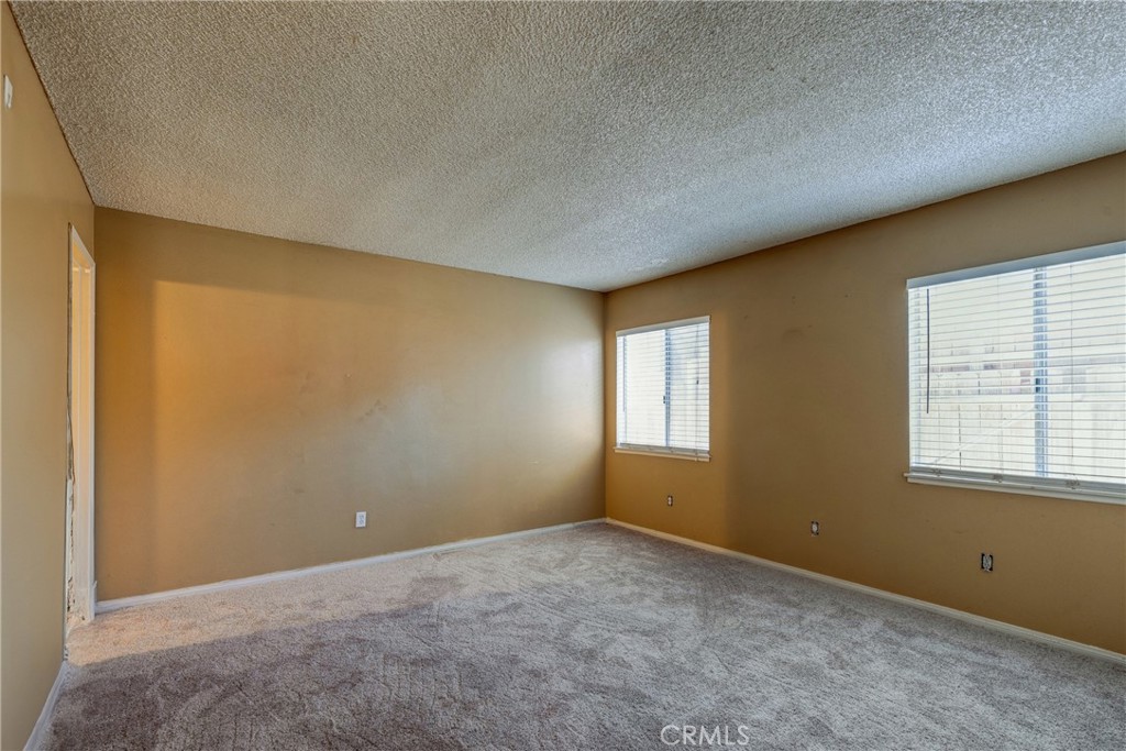 5943 Sky Meadow Street