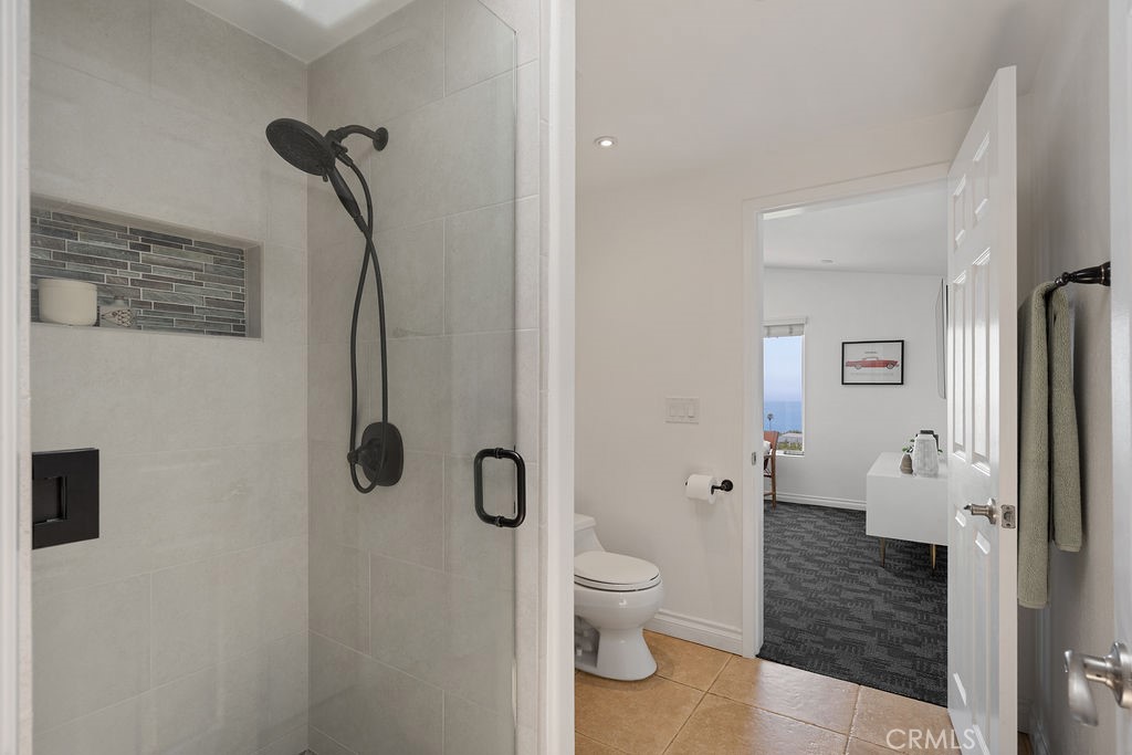 2275 W 25th Street 62