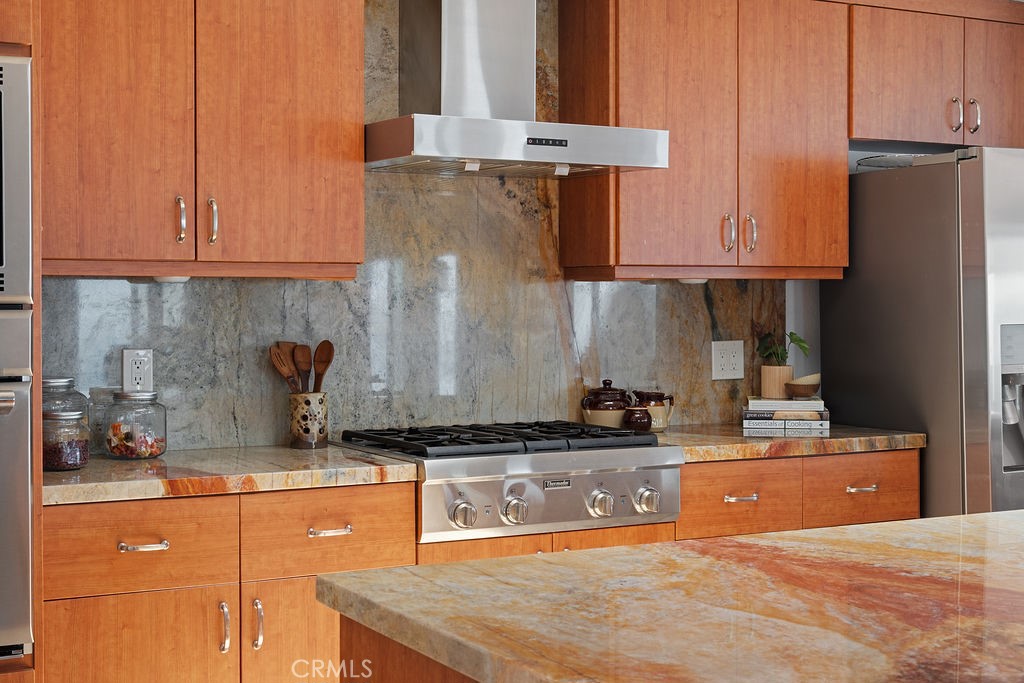 2275 W 25th Street 62