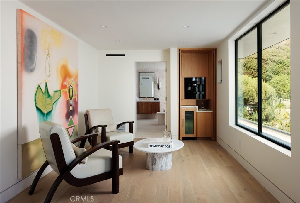 1105 Skyline Drive