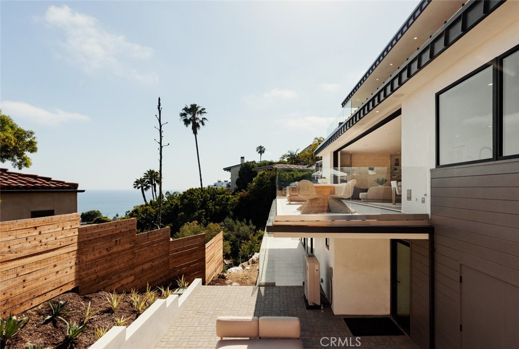 1105 Skyline Drive