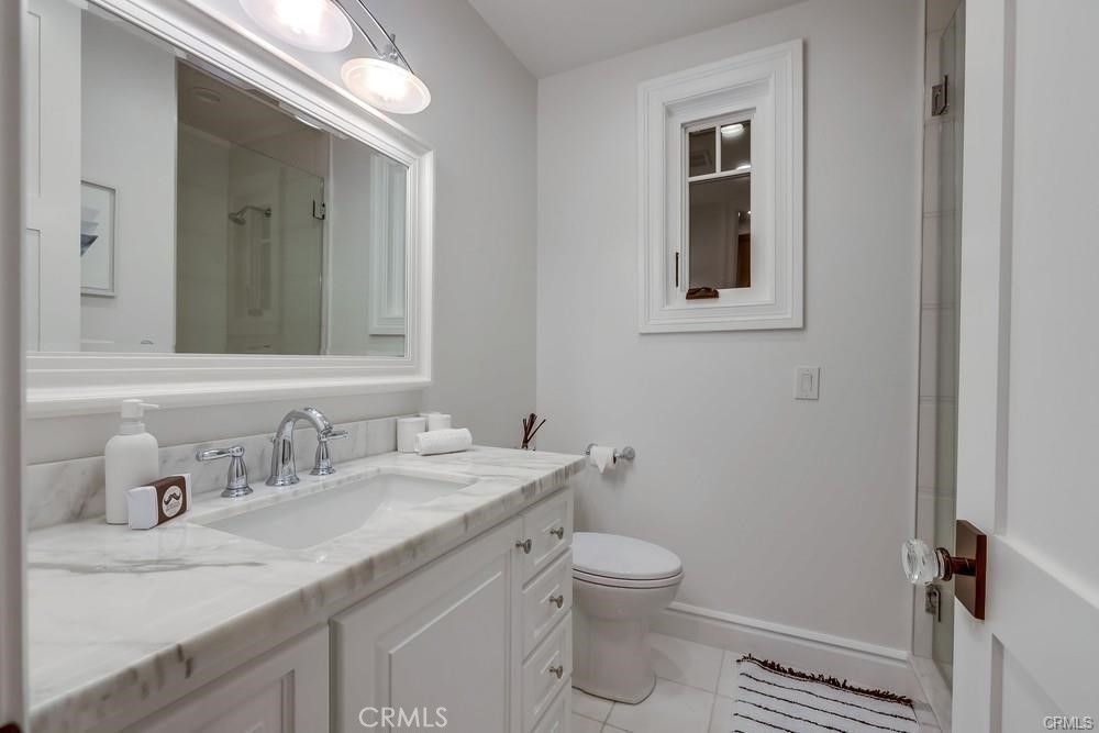 1508 E Balboa Boulevard