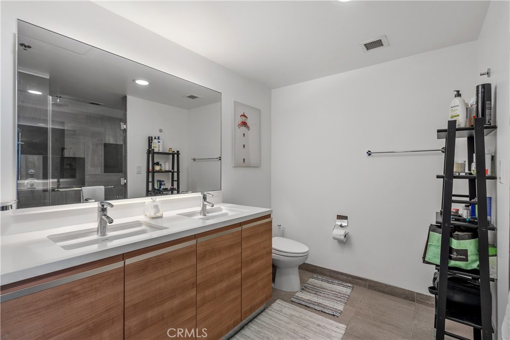 3785 Wilshire Boulevard 1605