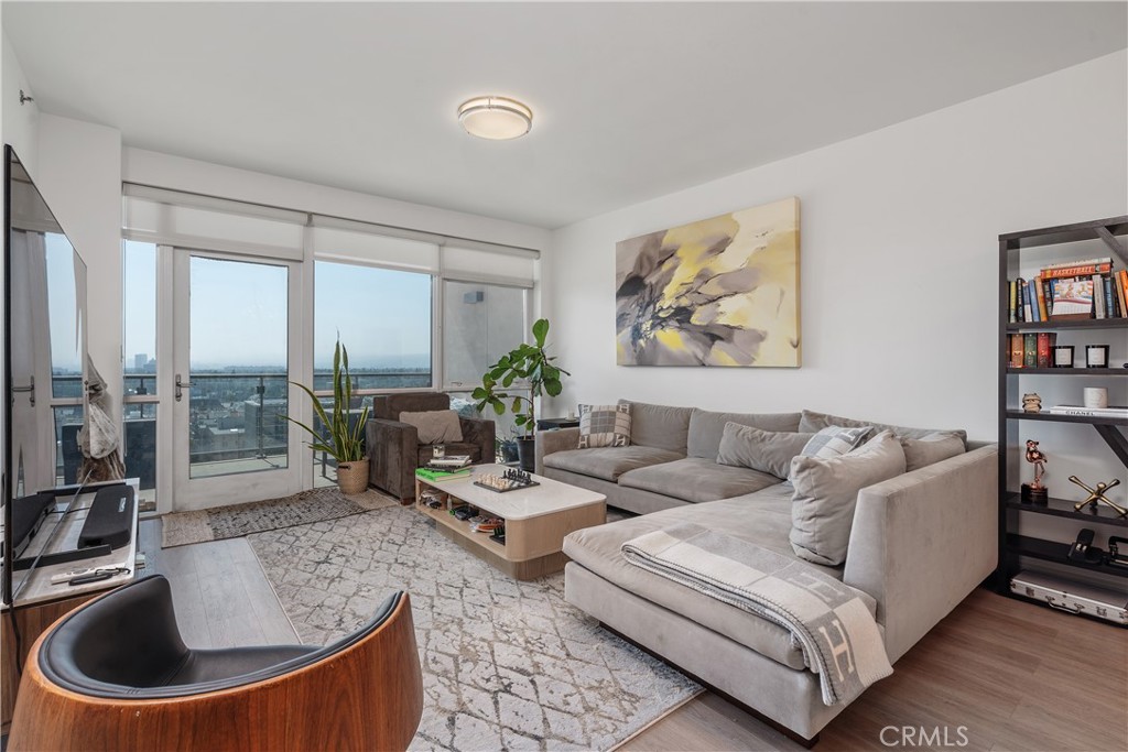 3785 Wilshire Boulevard 1605