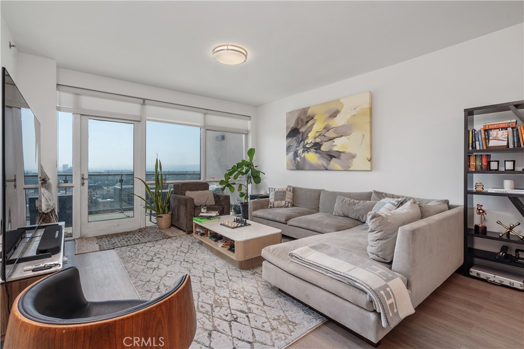 3785 Wilshire Boulevard 1605