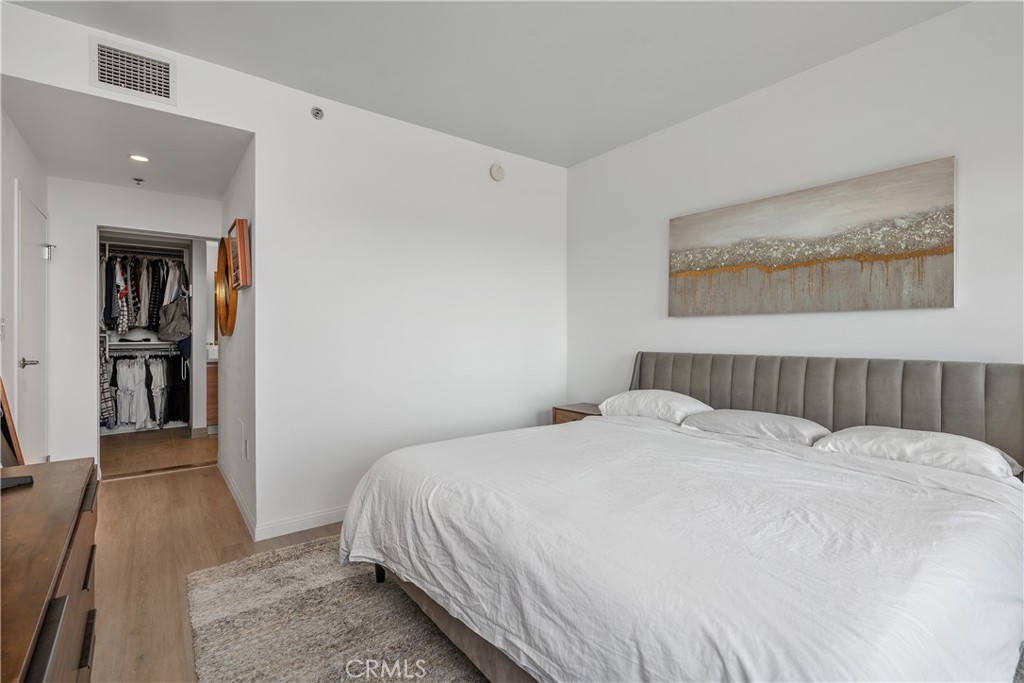3785 Wilshire Boulevard 1605