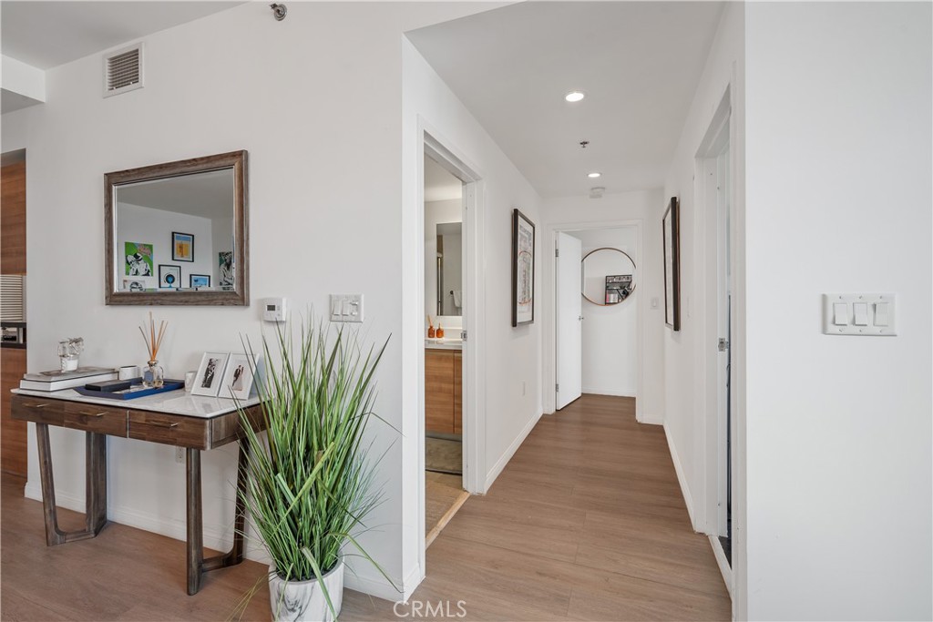 3785 Wilshire Boulevard 1605