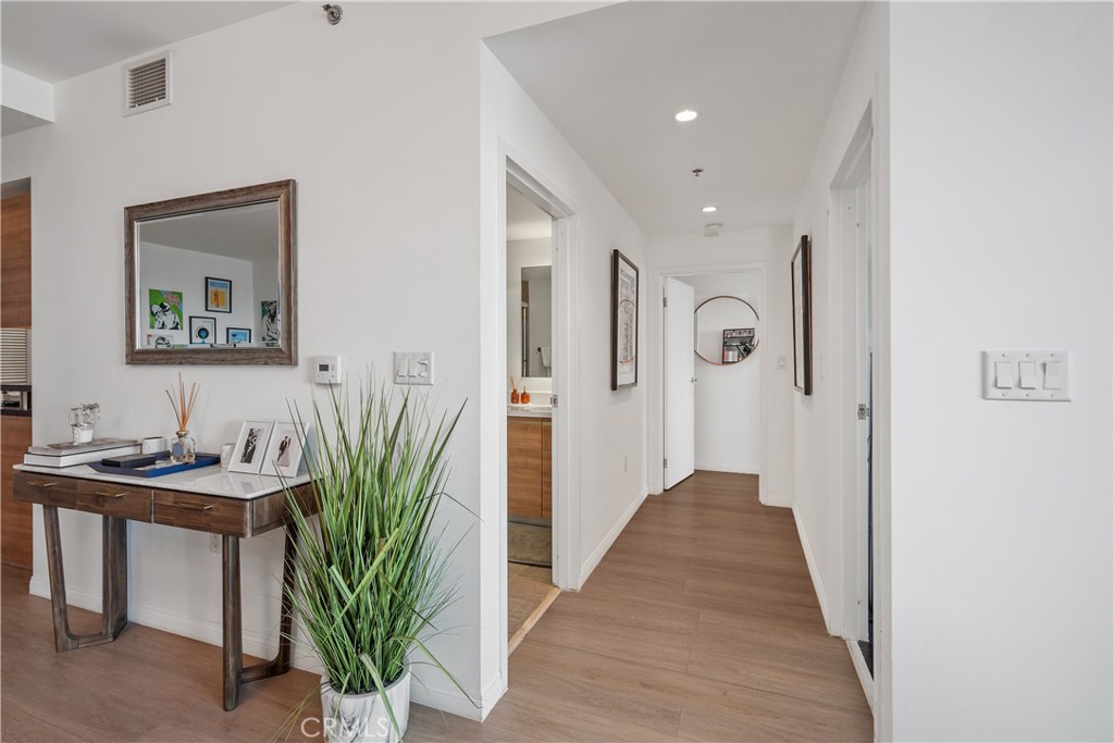 3785 Wilshire Boulevard 1605