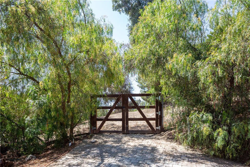 25111 Buckboard Lane