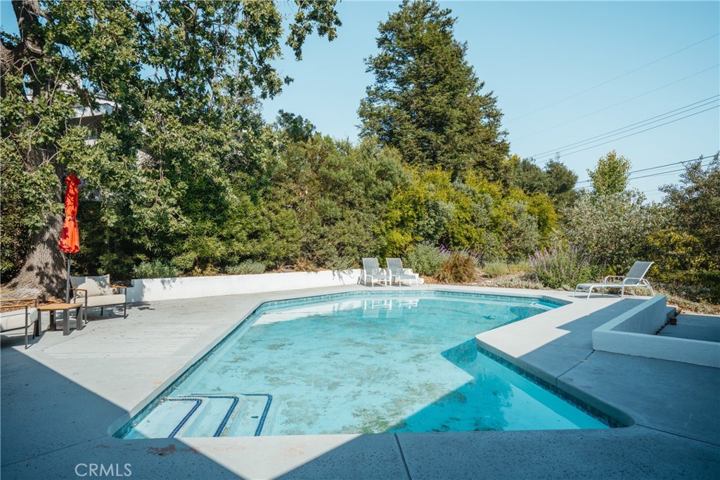1248 La Peresa Drive