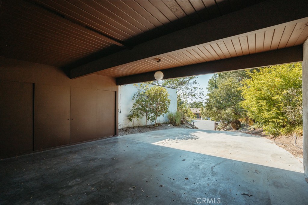 1248 La Peresa Drive