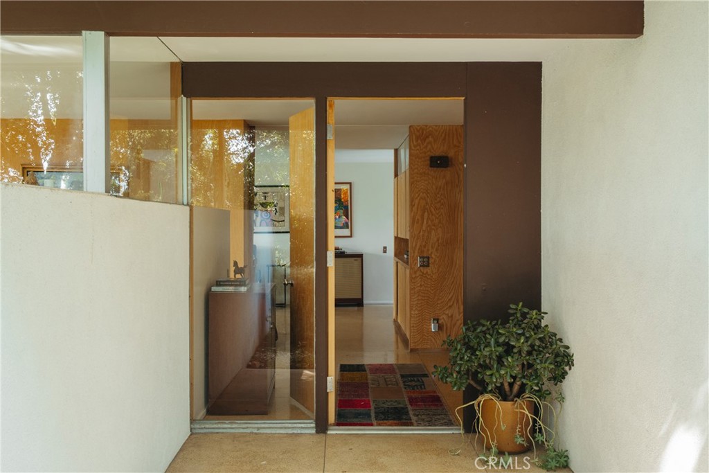 1248 La Peresa Drive