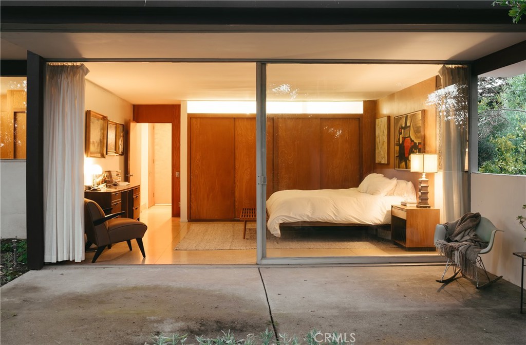 1248 La Peresa Drive