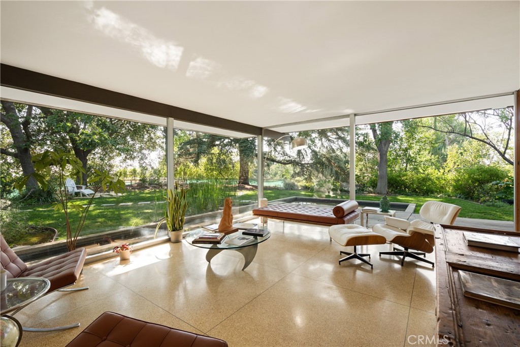 1248 La Peresa Drive
