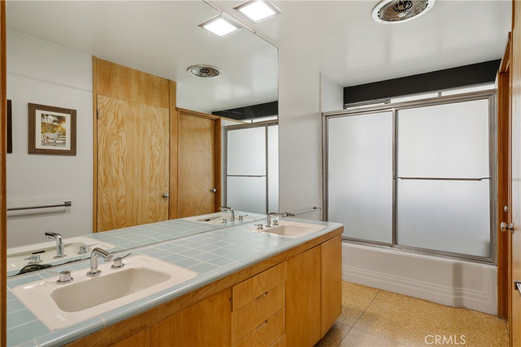 1248 La Peresa Drive