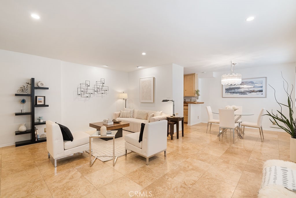 419 N Oakhurst Drive 102