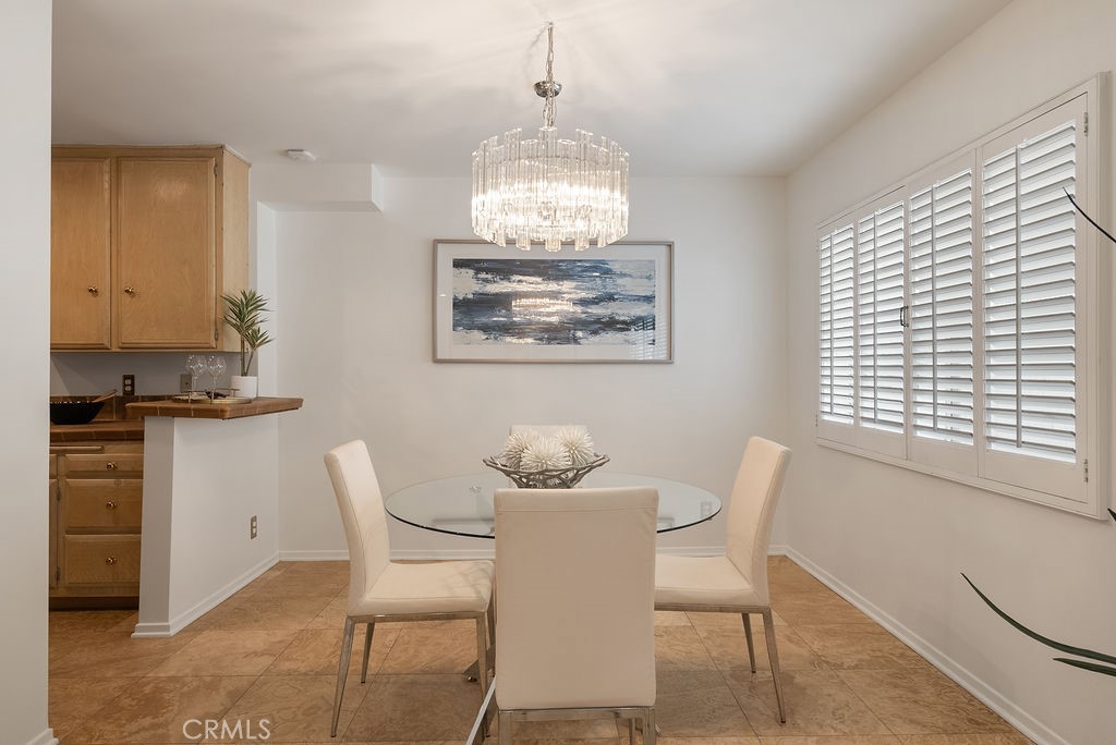 419 N Oakhurst Drive 102