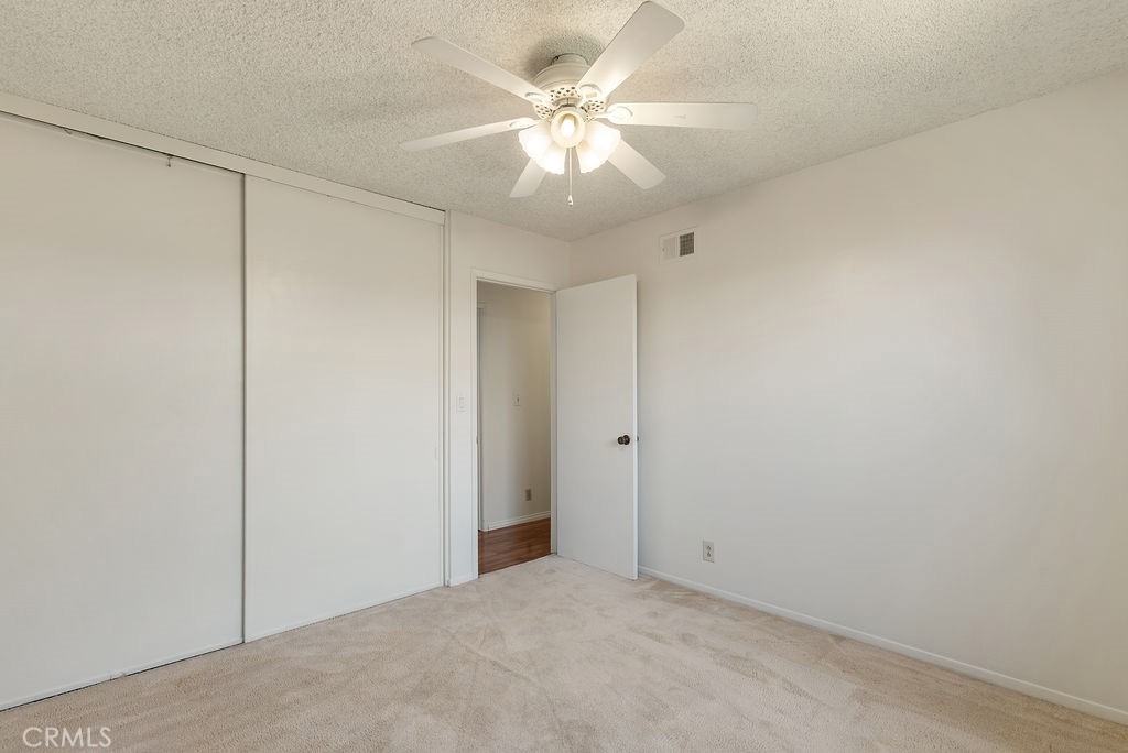 207 N Pasadena Avenue