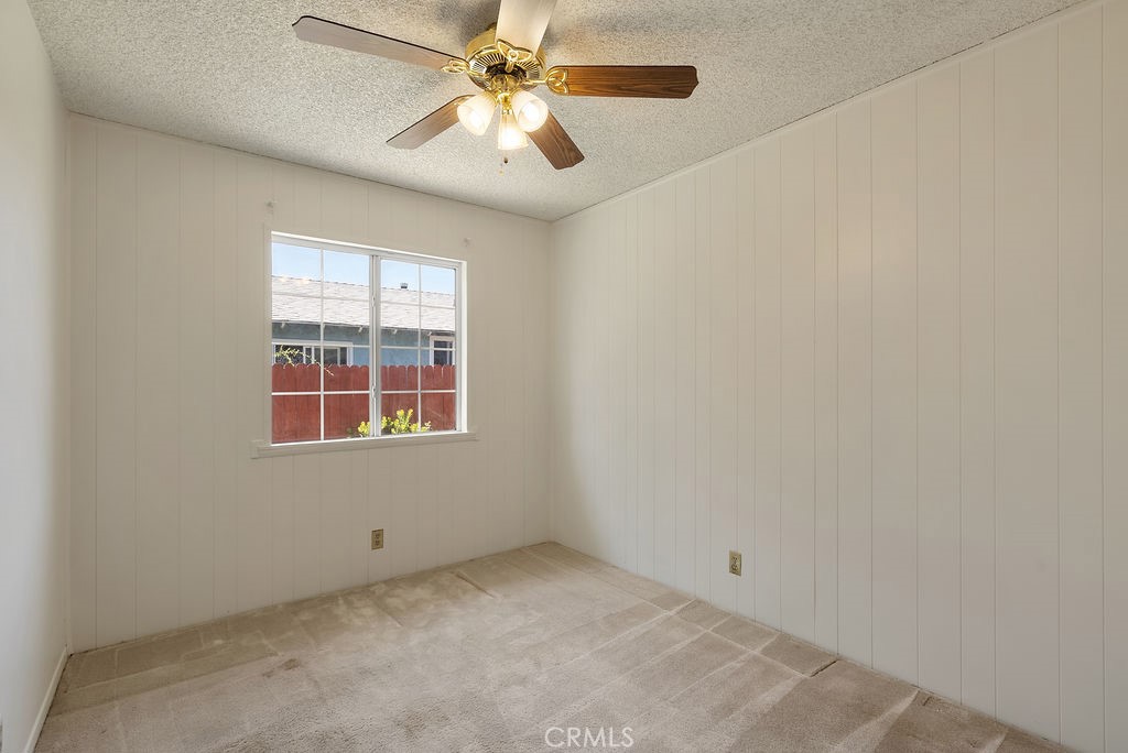 207 N Pasadena Avenue