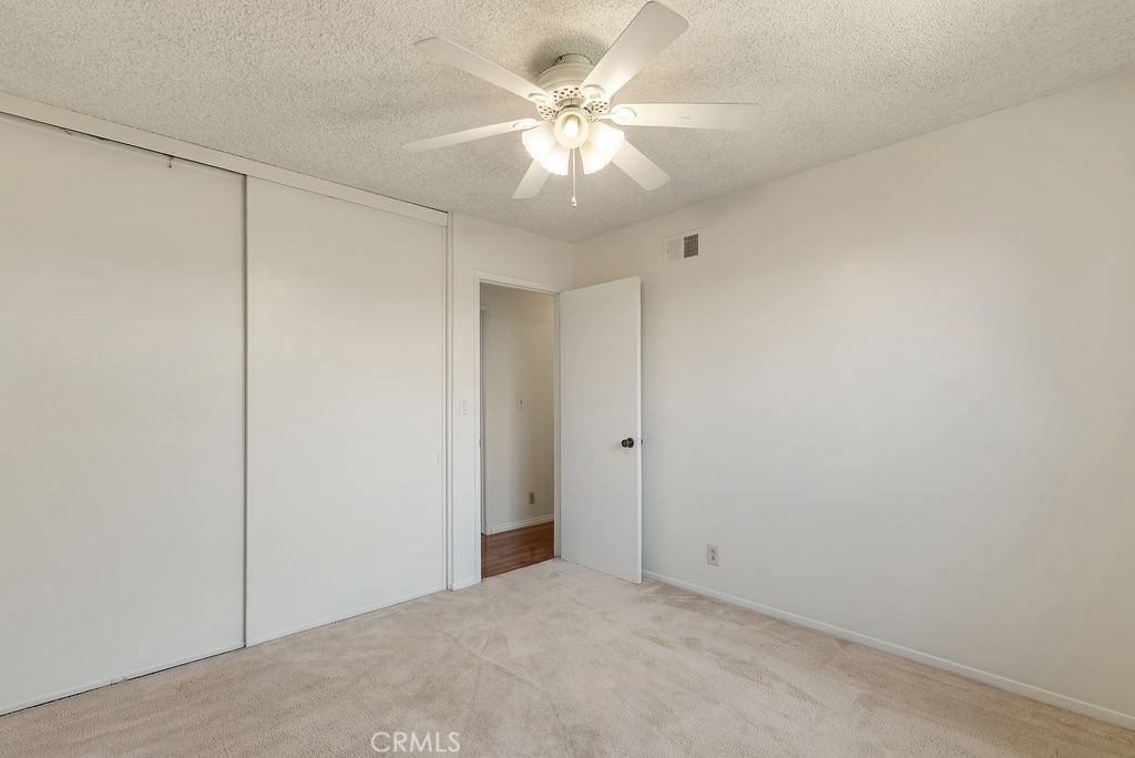 207 N Pasadena Avenue