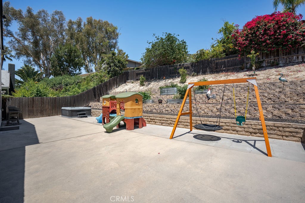 1925 Meadow Brook Court