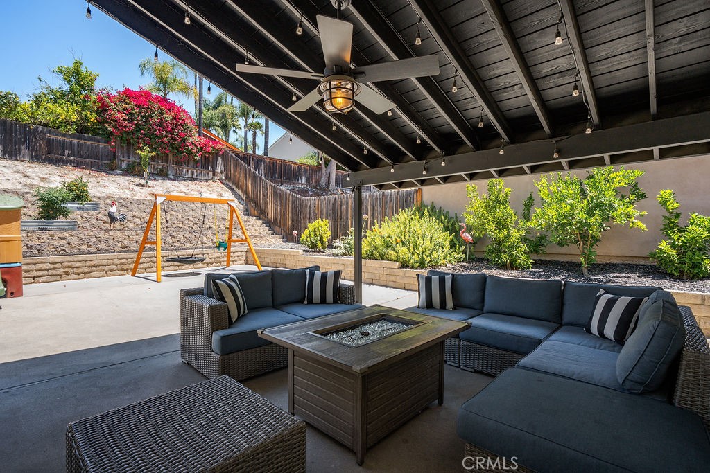 1925 Meadow Brook Court