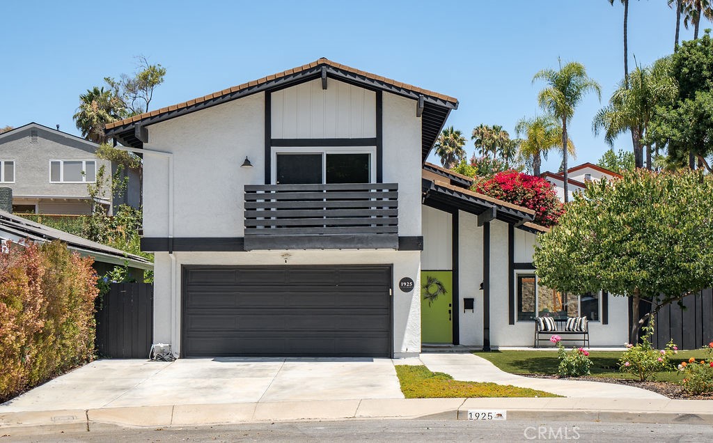 1925 Meadow Brook Court