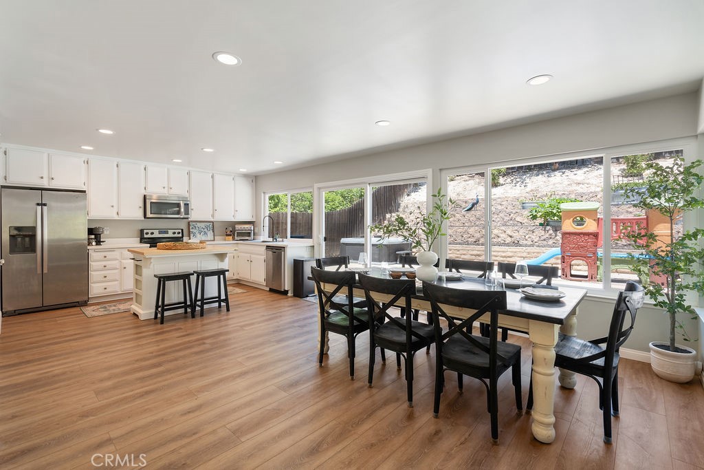 1925 Meadow Brook Court