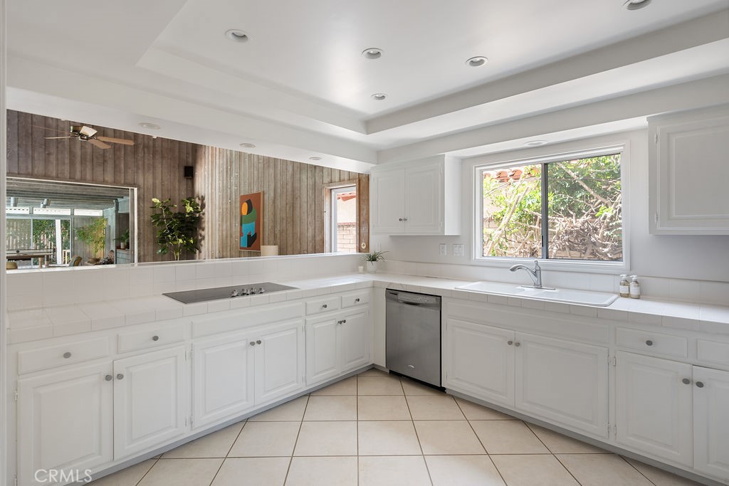 2443 Windward Lane