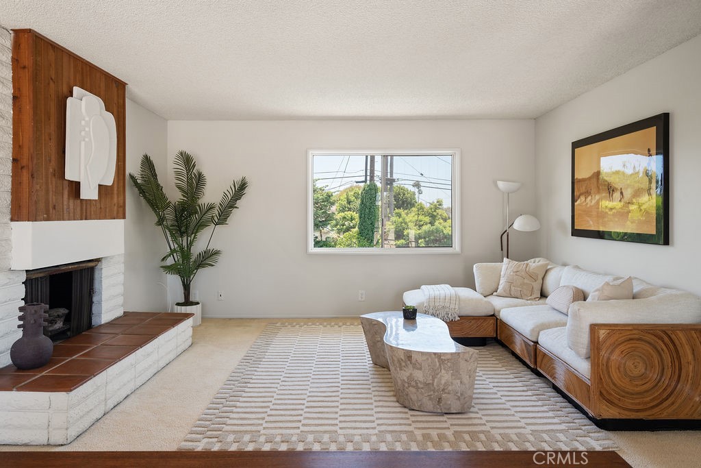 2443 Windward Lane