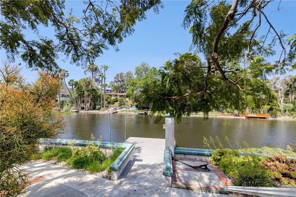 2233 Heather Lane