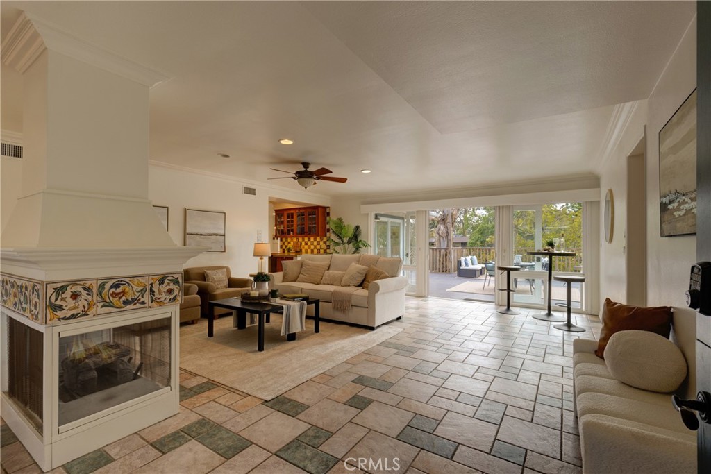 2233 Heather Lane
