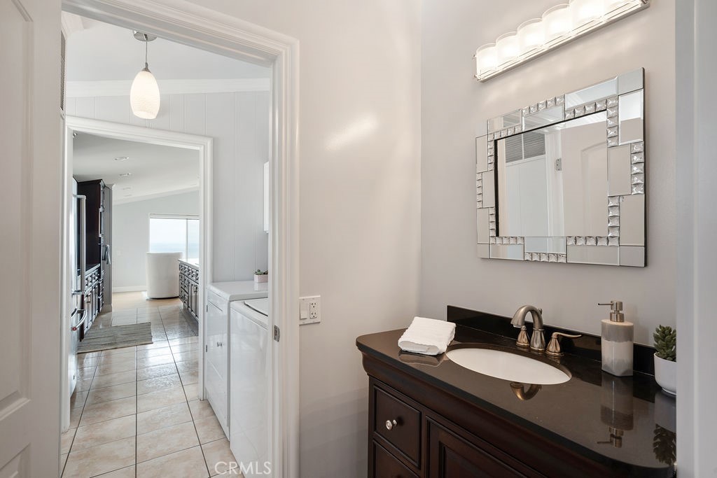 2275 W 25th Street 57