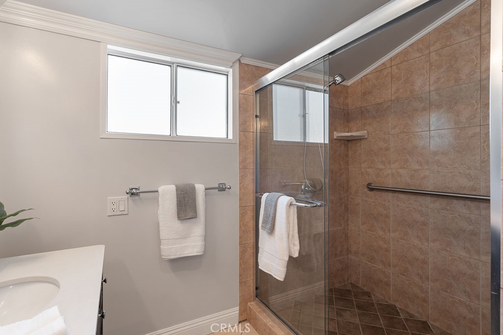 2275 W 25th Street 57