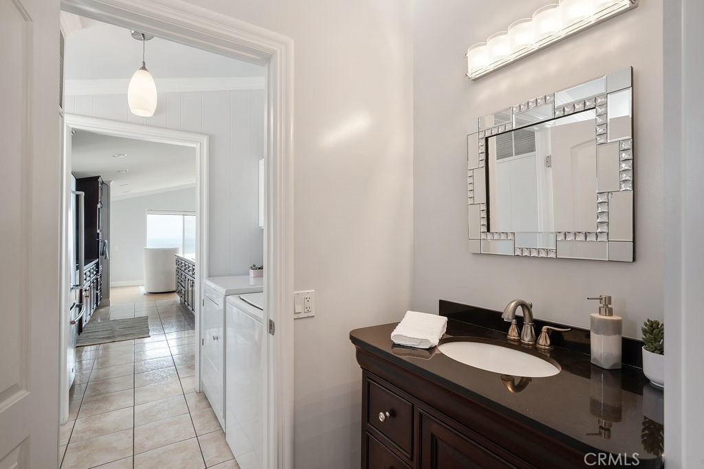 2275 W 25th Street 57