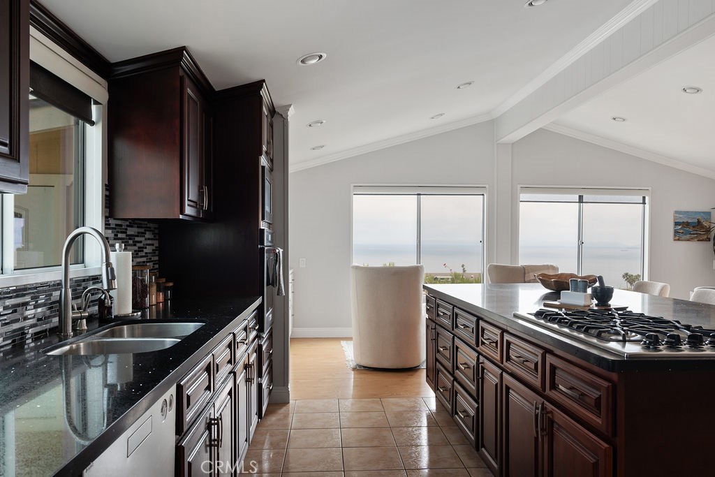 2275 W 25th Street 57