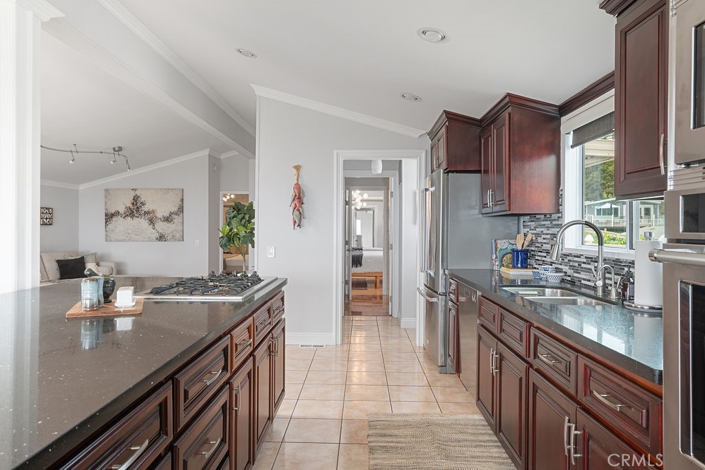 2275 W 25th Street 57