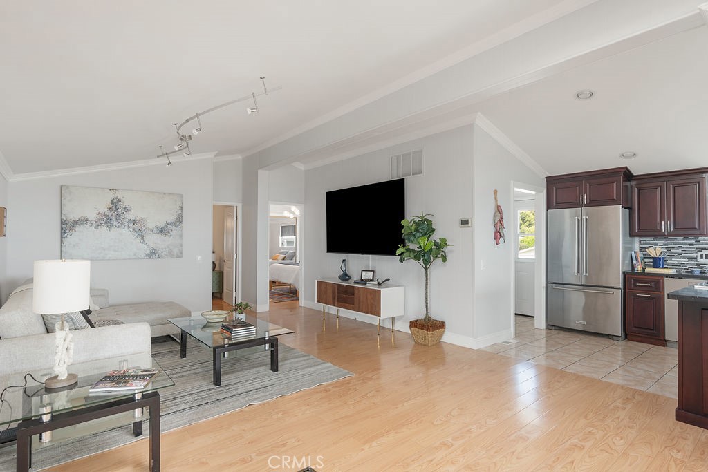 2275 W 25th Street 57