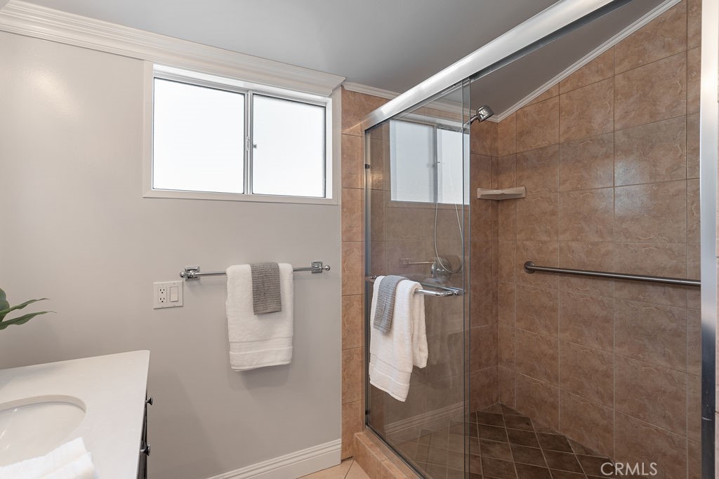 2275 W 25th Street 57