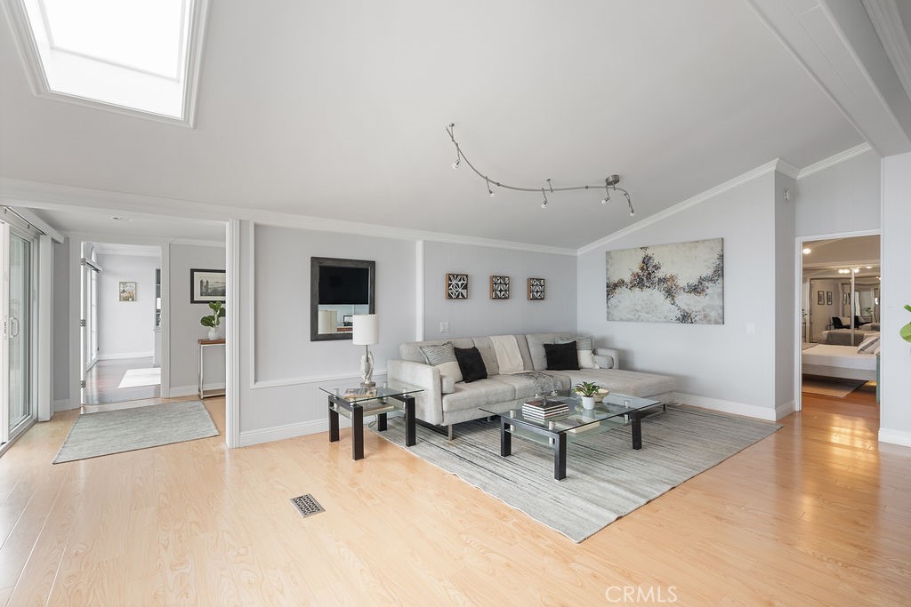 2275 W 25th Street 57