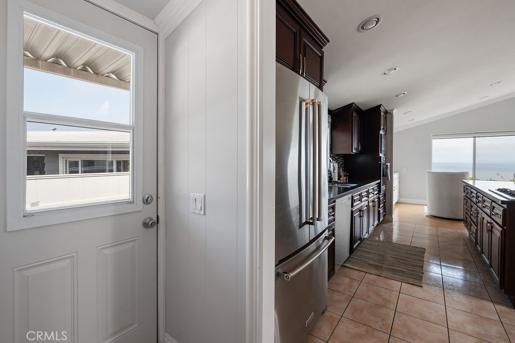2275 W 25th Street 57