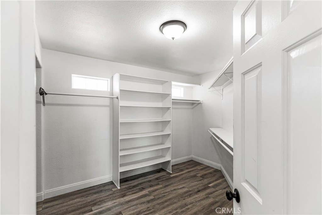 10131 Jenny St