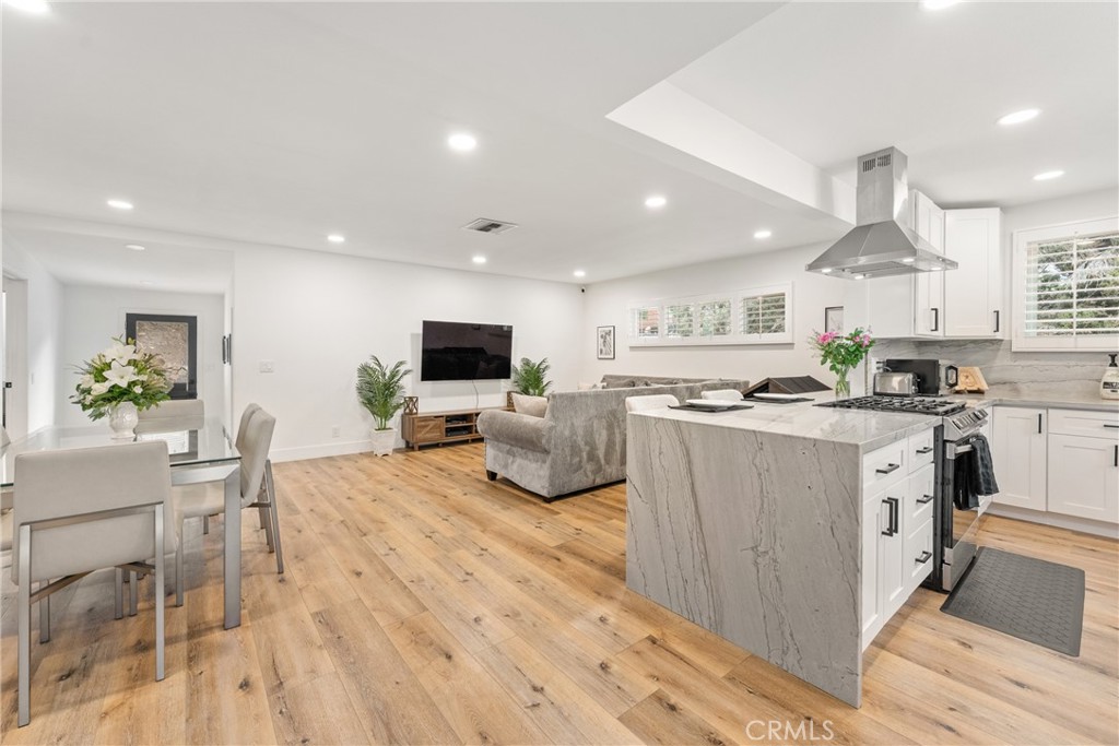 4743 Topanga Canyon Boulevard