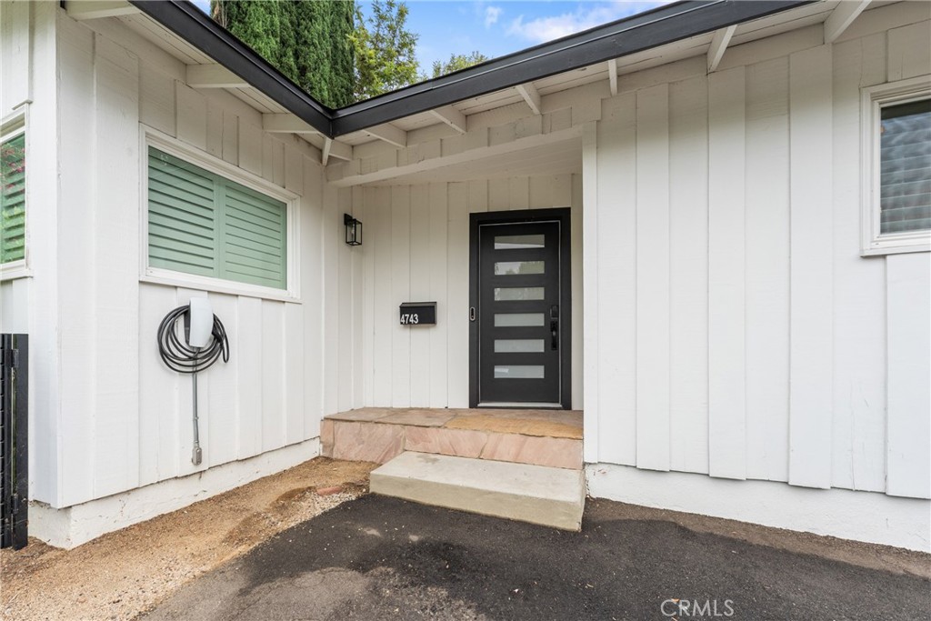 4743 Topanga Canyon Boulevard