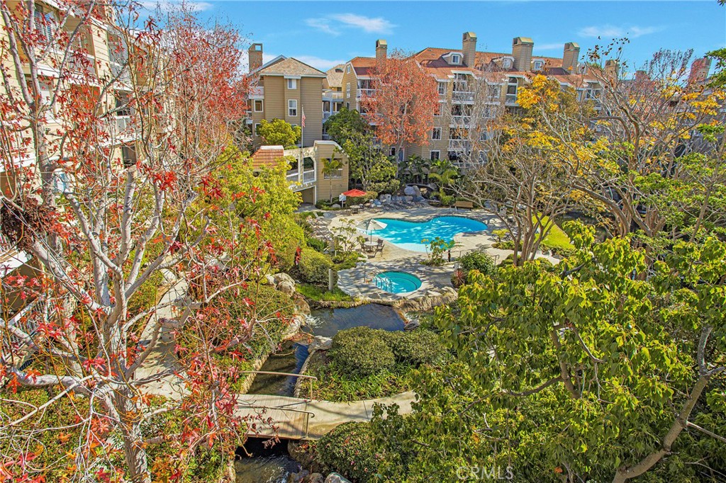 20341 Bluffside Cir C301