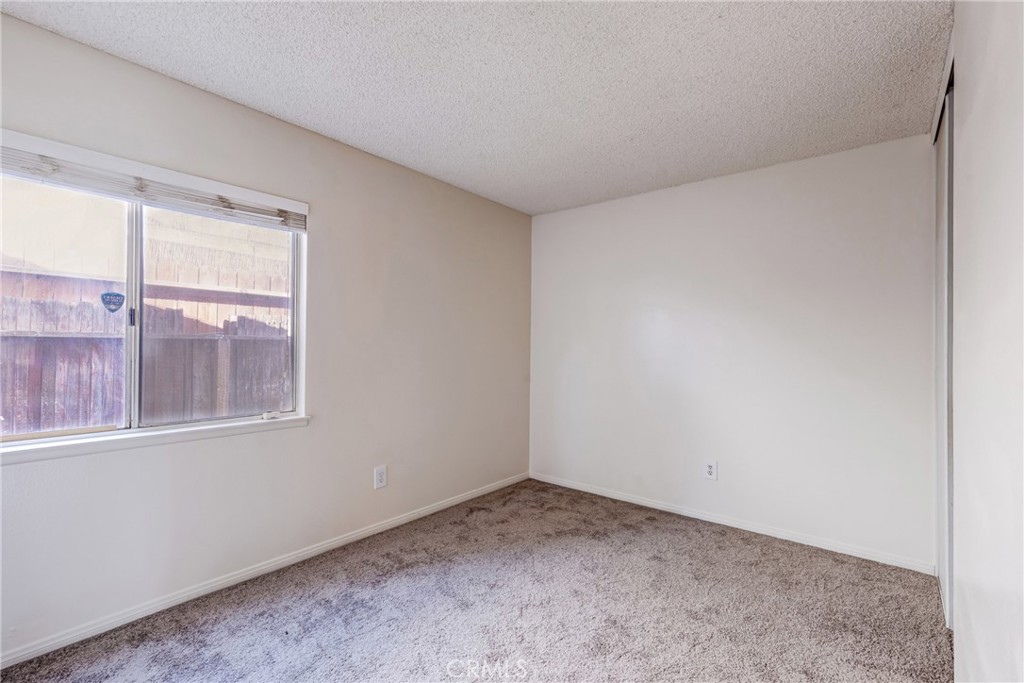 5943 Sky Meadow Street