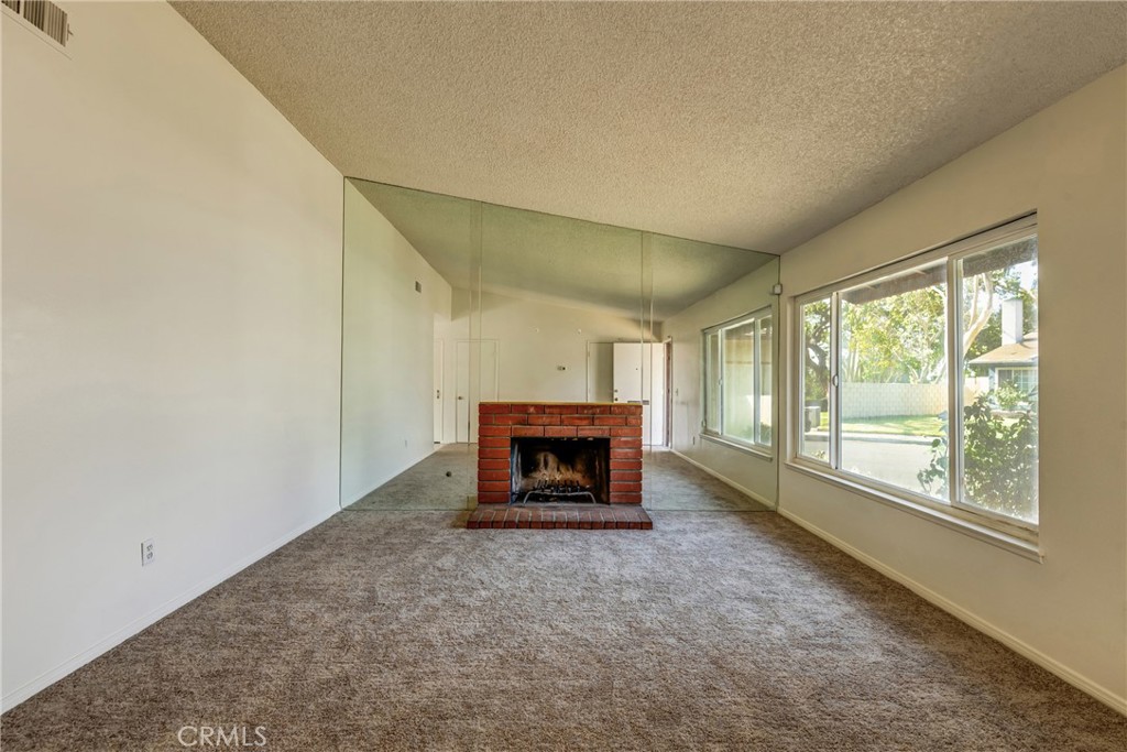 5943 Sky Meadow Street