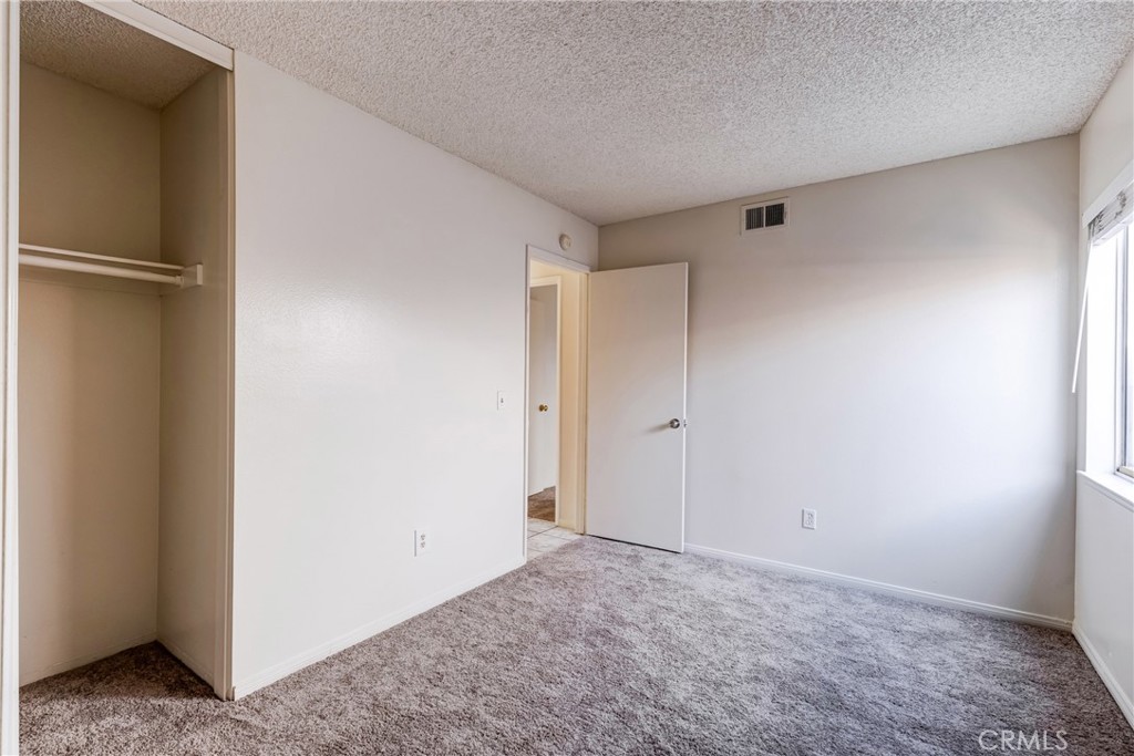 5943 Sky Meadow Street