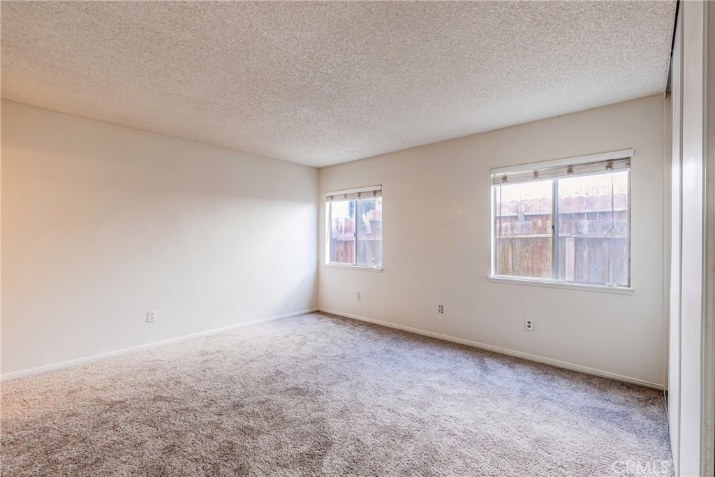 5943 Sky Meadow Street