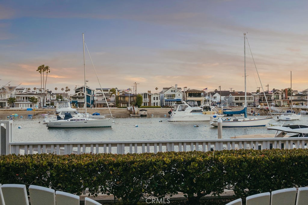 994 Bayside Cove